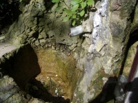 12.05.2007.- Imatge de la bassa i el tub.