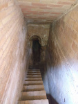 Imatge de l’interior de l’accés a la mina.